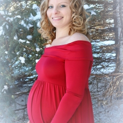 Bluff Country Photography - Winter Maternity Photos