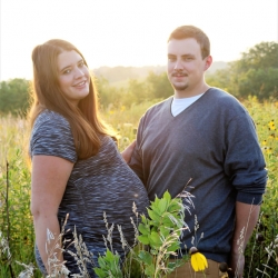 Tanner and Callie maternity photo 4